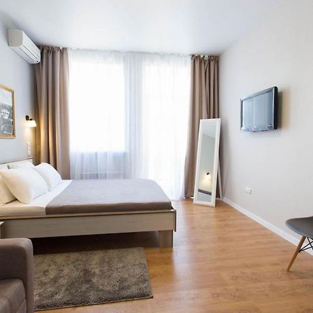 חארקיב Cozy Apartment Beside Metro Yaroslava Mudroho, Universytet - Chernyshevska Str 95-6 מראה חיצוני תמונה