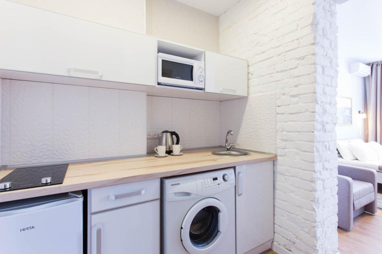 חארקיב Cozy Apartment Beside Metro Yaroslava Mudroho, Universytet - Chernyshevska Str 95-6 מראה חיצוני תמונה